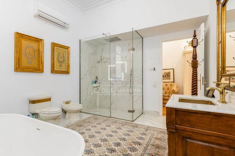 5 bedrooms apartment for sale in Barcelona, Catalonia, Spain № 7252 - photo 4