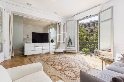 5 bedrooms apartment for sale in Barcelona, Catalonia, Spain № 7252 - photo 22
