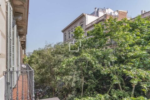 3 bedrooms apartment for sale in Barcelona, Catalonia, Spain № 7256 - photo 5