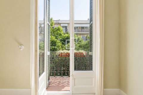 3 bedrooms apartment for sale in Barcelona, Catalonia, Spain № 7256 - photo 7