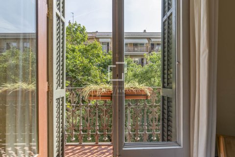 3 bedrooms apartment for sale in Barcelona, Catalonia, Spain № 7256 - photo 6