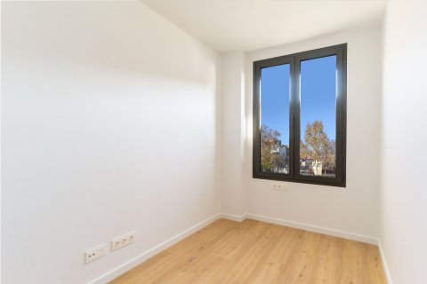 Apartamento de 3 dormitorios en venta en Cataluña, Spain № 6310 - foto 21