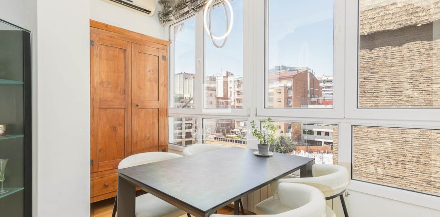 4 chambres apartment à vendre à Barcelona, Catalonia, Spain № 7263