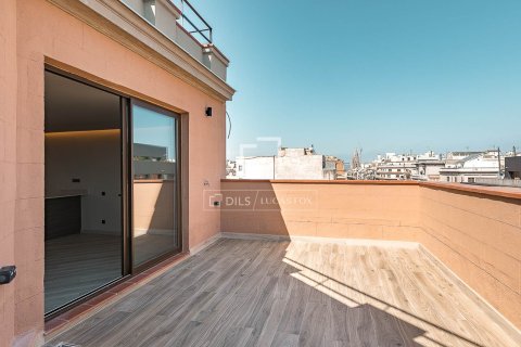 2 bedrooms penthouse for sale in Barcelona, Catalonia, Spain № 7259 - photo 2