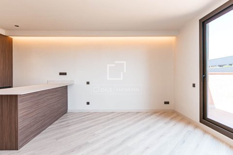 2 bedrooms penthouse for sale in Barcelona, Catalonia, Spain № 7259 - photo 20