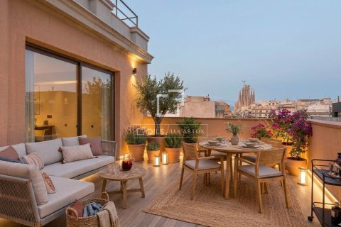 2 bedrooms penthouse for sale in Barcelona, Catalonia, Spain № 7259 - photo 4