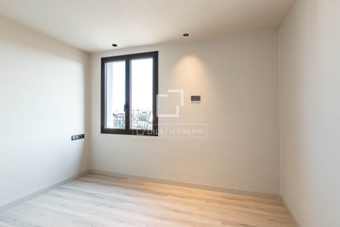 Купить пентхаус в Барселона, Испания с 2 спальни, 62м², № 7261 - фото 9
