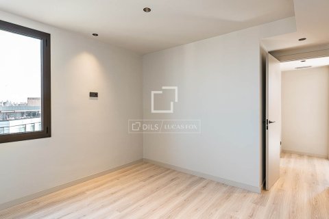 Купить пентхаус в Барселона, Испания с 2 спальни, 62м², № 7261 - фото 8