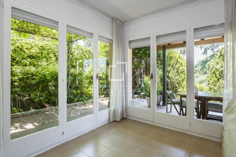 Villa de 5 dormitorios en venta en Sant Cugat del Vallès, Barcelona, Cataluña, Spain № 7260 - foto 29