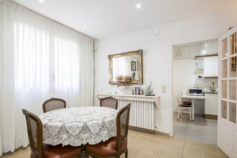 Villa de 5 dormitorios en venta en Sant Cugat del Vallès, Barcelona, Cataluña, Spain № 7260 - foto 24