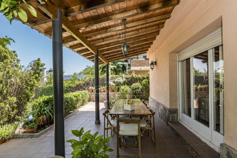 Villa de 5 dormitorios en venta en Sant Cugat del Vallès, Barcelona, Cataluña, Spain № 7260 - foto 4