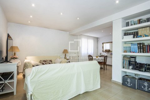 Villa de 5 dormitorios en venta en Sant Cugat del Vallès, Barcelona, Cataluña, Spain № 7260 - foto 30