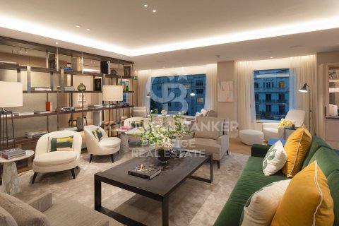 Apartamento de 2 dormitorios en venta en Barcelona, Cataluña, Spain № 7935 - foto 3