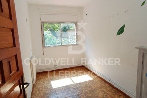 Сasa de 4 dormitorios en venta en Barcelona, Cataluña, Spain № 7931 - foto 12