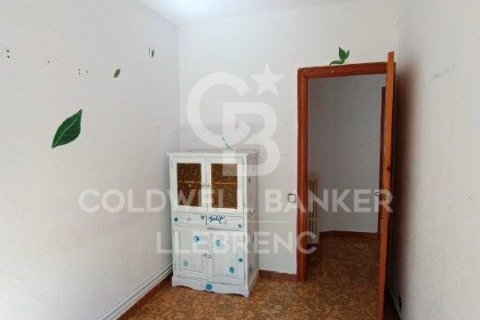 Сasa de 4 dormitorios en venta en Barcelona, Cataluña, Spain № 7931 - foto 11