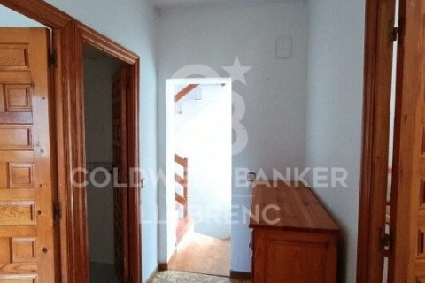 Сasa de 4 dormitorios en venta en Barcelona, Cataluña, Spain № 7931 - foto 15