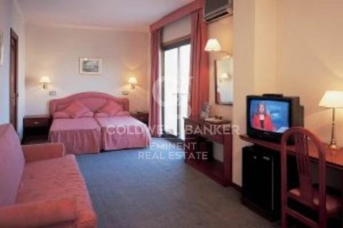 Hotel de 2000 m² en venta en Calella, Barcelona, Cataluña, Spain № 7933 - foto 5