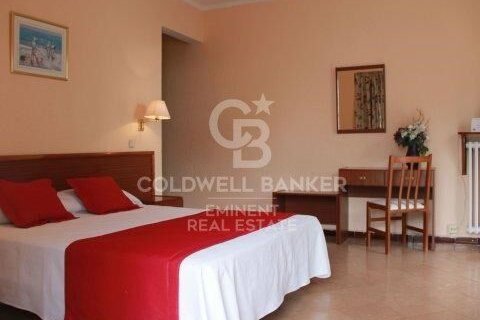 Hotel de 2000 m² en venta en Calella, Barcelona, Cataluña, Spain № 7933 - foto 7