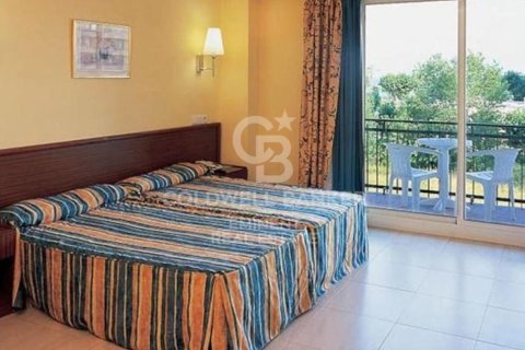 Hotel de 2000 m² en venta en Calella, Barcelona, Cataluña, Spain № 7933 - foto 6