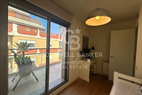 Ático de 3 dormitorios en venta en Barcelona, Cataluña, Spain № 7930 - foto 4