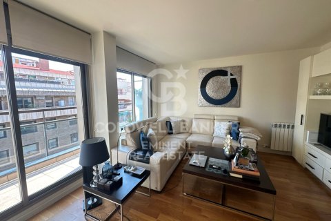 Ático de 3 dormitorios en venta en Barcelona, Cataluña, Spain № 7930 - foto 10