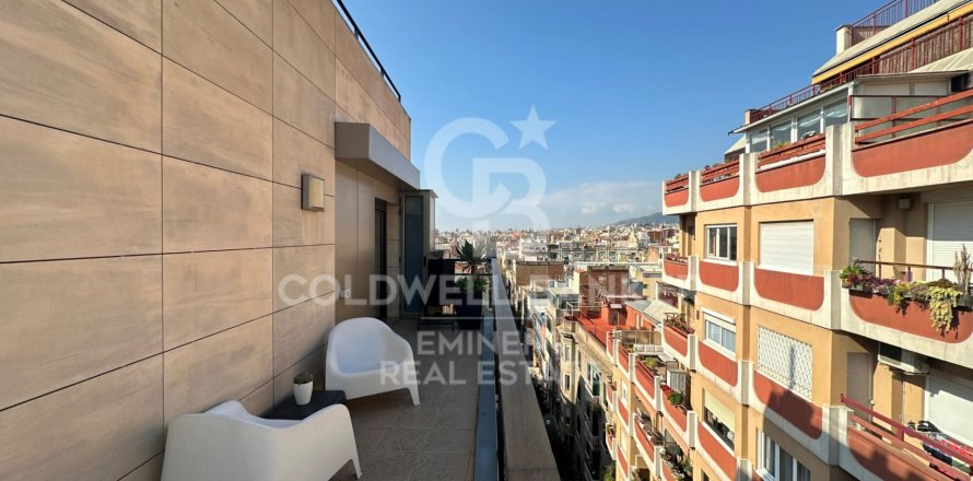 Ático de 3 dormitorios en venta en Barcelona, Cataluña, Spain № 7930