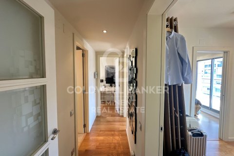 Ático de 3 dormitorios en venta en Barcelona, Cataluña, Spain № 7930 - foto 9