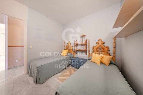 Apartamento de 5 dormitorios en venta en Lloret de Mar, Gerona, Cataluña, Spain № 7932 - foto 2