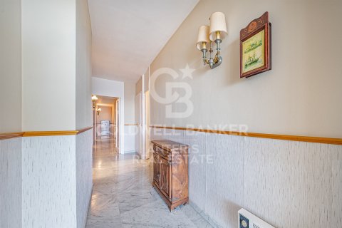 Apartamento de 5 dormitorios en venta en Lloret de Mar, Gerona, Cataluña, Spain № 7932 - foto 9
