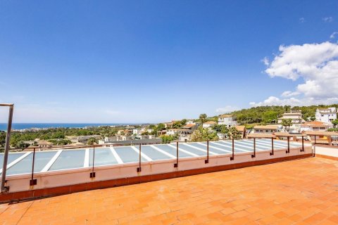 Купить дом в Ситжес, Испания с 7 комнат, 354м², № 7640 - фото 7