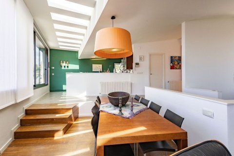 Купить дом в Ситжес, Испания с 7 комнат, 354м², № 7640 - фото 2