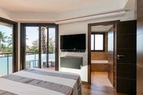 Сasa de 5 dormitorios en venta en Sitges, Barcelona, Cataluña, Spain № 7637 - foto 10