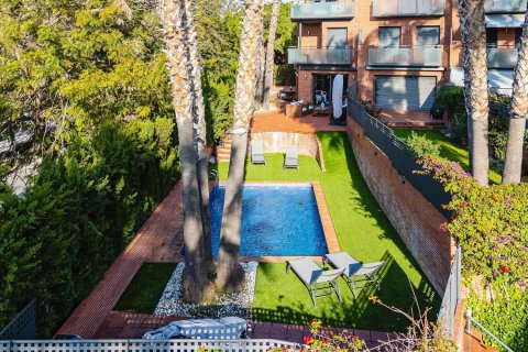 Сasa de 5 dormitorios en venta en Sitges, Barcelona, Cataluña, Spain № 7637 - foto 11