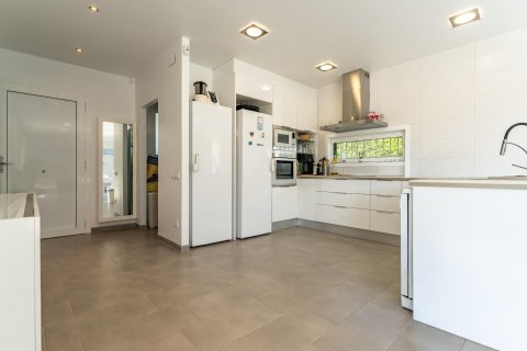 Сasa de 3 dormitorios en venta en Cataluña, Spain № 7635 - foto 11