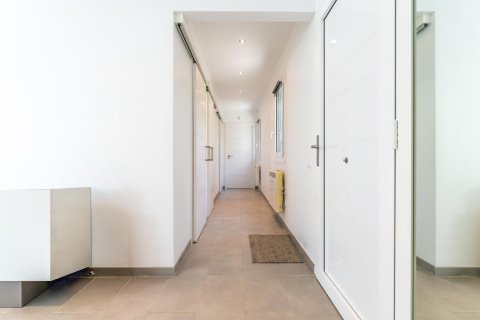 Сasa de 3 dormitorios en venta en Cataluña, Spain № 7635 - foto 15