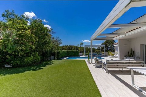 6 bedrooms house for sale in Sant Pere de Ribes, Barcelona, Catalonia, Spain № 7641 - photo 9
