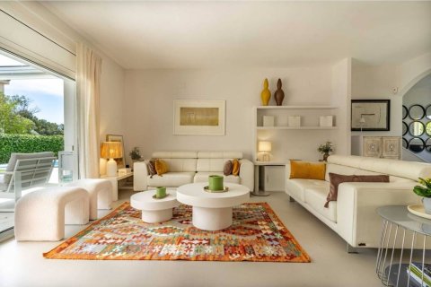 6 bedrooms house for sale in Sant Pere de Ribes, Barcelona, Catalonia, Spain № 7641 - photo 17