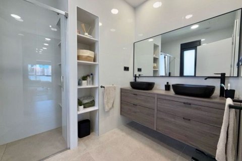 4 bedrooms house for sale in Catalonia, Spain № 7636 - photo 27