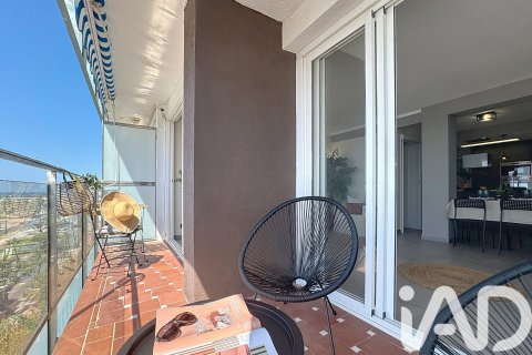 Apartamento de 2 dormitorios en venta en Vilanova i la Geltrú, Barcelona, Cataluña, Spain № 4641 - foto 2