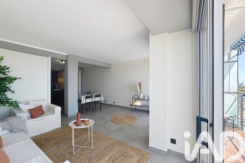 Apartamento de 2 dormitorios en venta en Vilanova i la Geltrú, Barcelona, Cataluña, Spain № 4641 - foto 26