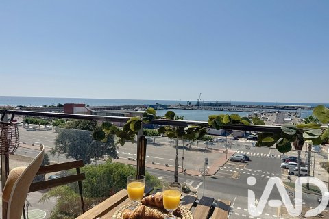 Apartamento de 2 dormitorios en venta en Vilanova i la Geltrú, Barcelona, Cataluña, Spain № 4641 - foto 3
