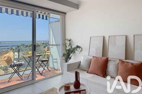 Apartamento de 2 dormitorios en venta en Vilanova i la Geltrú, Barcelona, Cataluña, Spain № 4641 - foto 24