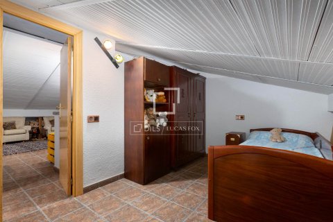 Villa de 4 dormitorios en venta en Cabrils, Barcelona, Cataluña, Spain № 4471 - foto 28