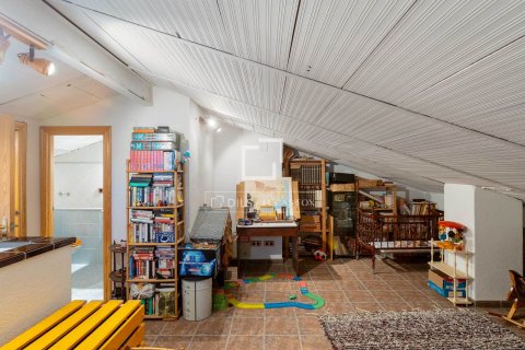 Villa de 4 dormitorios en venta en Cabrils, Barcelona, Cataluña, Spain № 4471 - foto 27