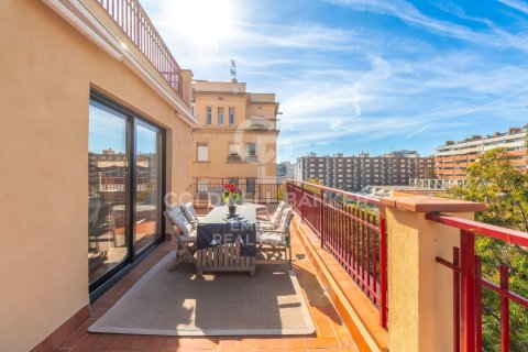 Ático de 3 dormitorios en venta en Barcelona, Cataluña, Spain № 5249 - foto 2