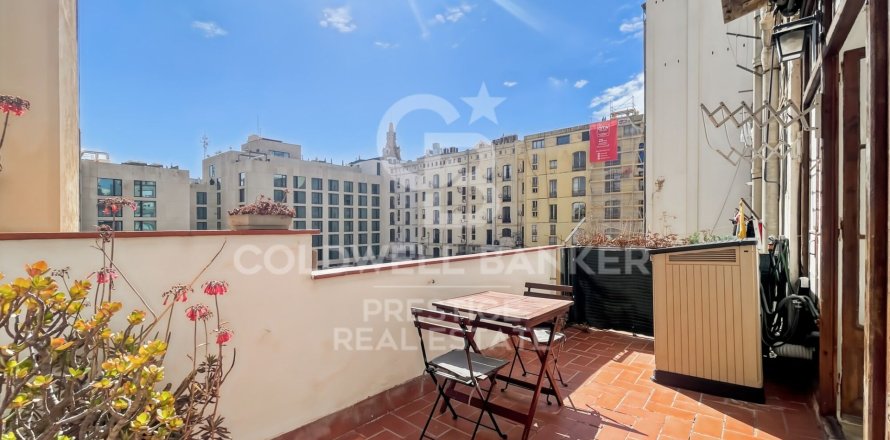 Ático de 5 dormitorios en venta en Barcelona, Cataluña, Spain № 5246