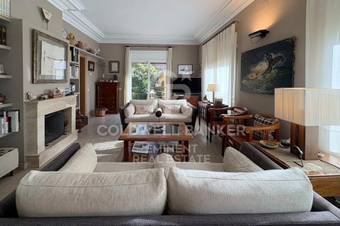 4 bedrooms house for sale in Barcelona, Catalonia, Spain № 5250 - photo 5