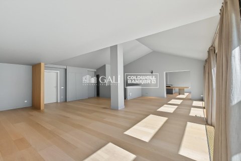 Ático de 3 dormitorios en venta en Principado De Andorra (Ninguna Poblacion Tiene C.P.), Lérida, Cataluña, Spain № 5251