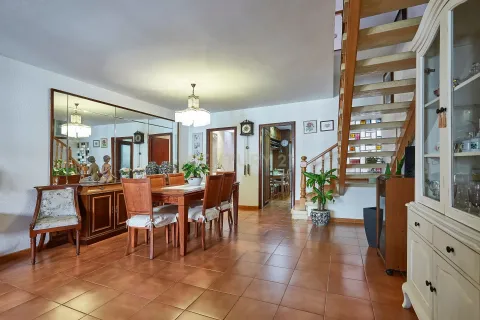 Сasa de 3 dormitorios en venta en Vilassar de Mar, Barcelona, Cataluña, Spain № 6967