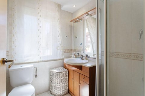 Сasa de 7 dormitorios en venta en Santa Perpetua De Mogoda, Barcelona, Cataluña, Spain № 6964 - foto 18